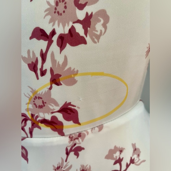 Reformation size 6 satin dress (white with burgundy flowers). - Picture 4 of 12